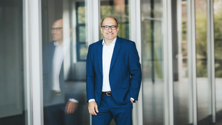 Foto des Geschäftsführers Dr. Jörg Philippen